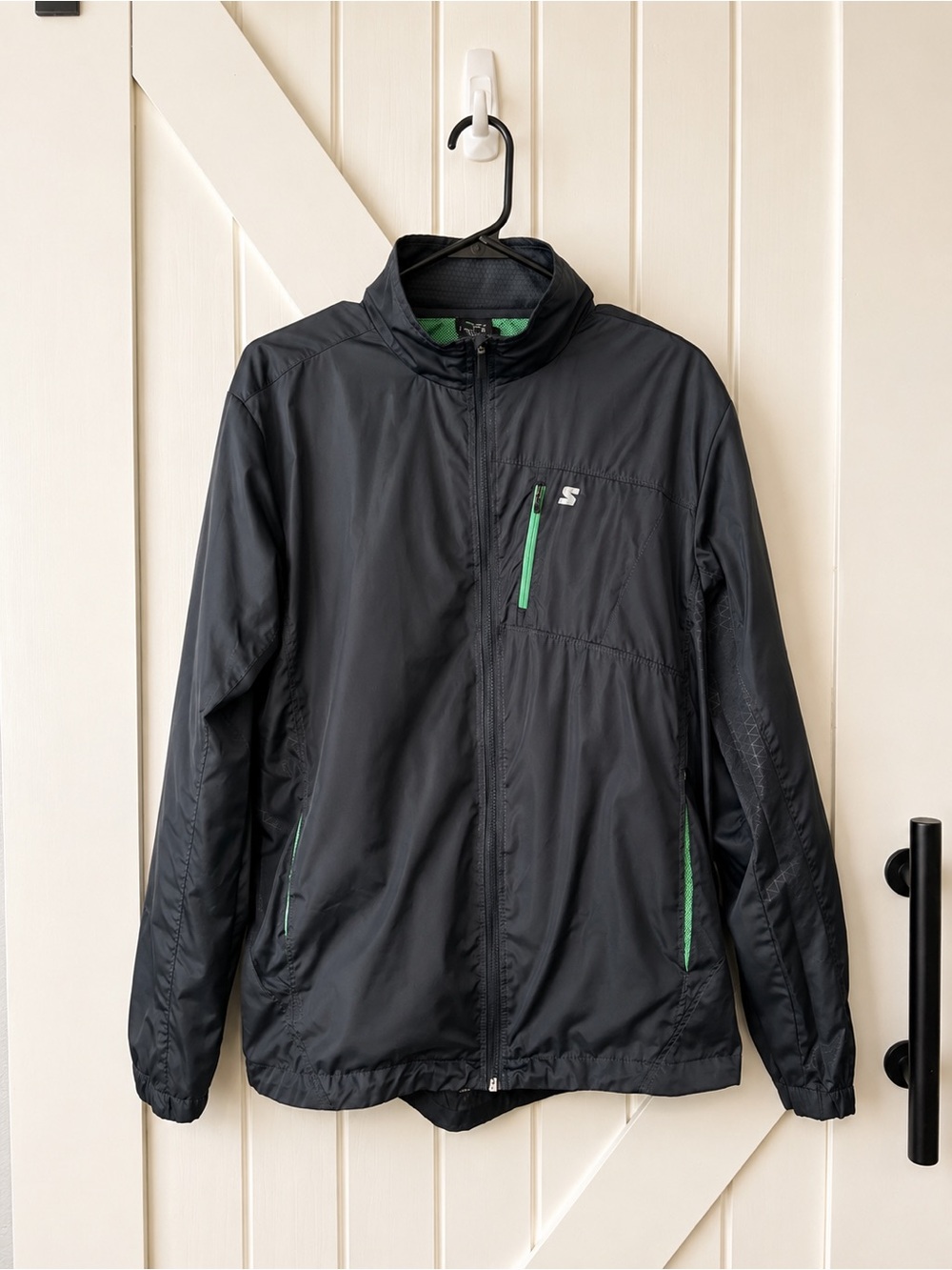 STARTER Black Windbreaker with Green Accents